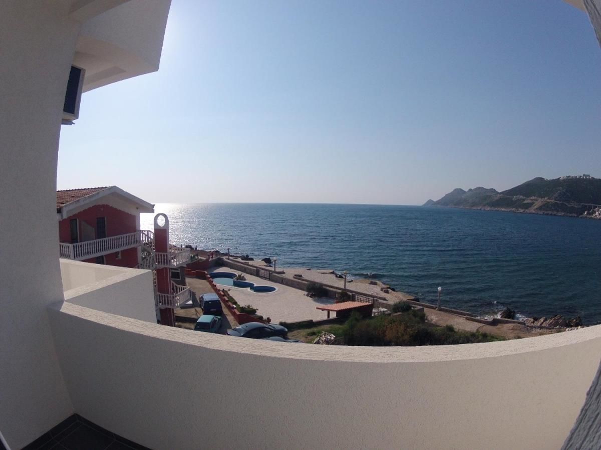 Апартаменты Apartments Atlantis Добра-Вода-16